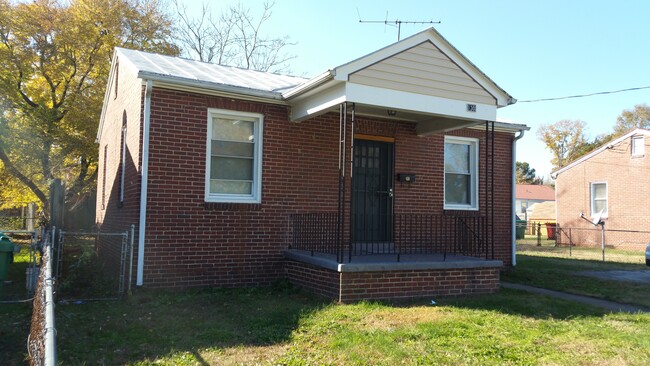 property at 130 Leavenworth St