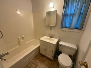 1311 Plum Cir in Chipley, FL - Building Photo - Building Photo