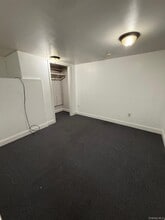 355 W 22nd St in Deer Park, NY - Building Photo - Building Photo