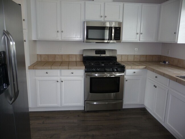 property at 2130 Western Heights Loop NW