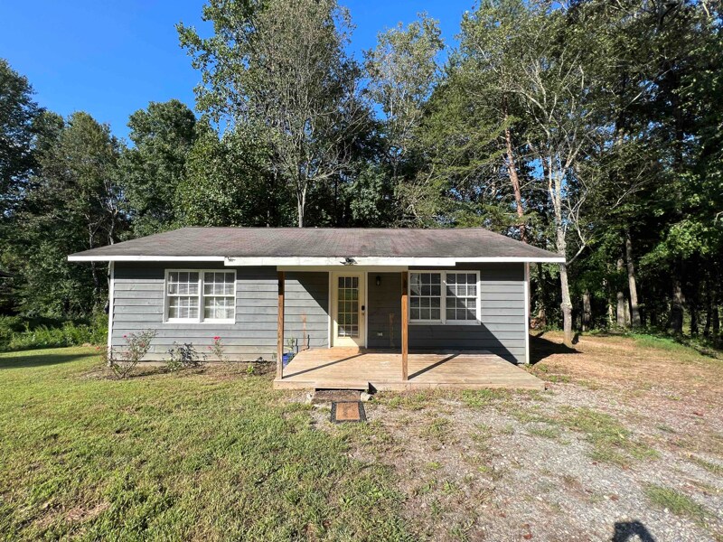 726 Robertson Loop Rd in Clarkesville, GA - Building Photo