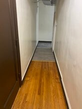 7852 S Colfax Ave, Unit 201 in Chicago, IL - Foto de edificio - Building Photo