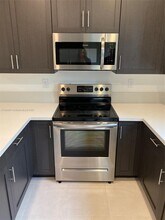 2831 SW 16th Ter in Fort Lauderdale, FL - Foto de edificio - Building Photo