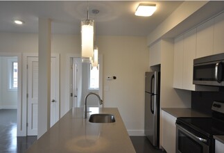 50 Dalton St, Unit 4 in Boston, MA - Building Photo - Building Photo