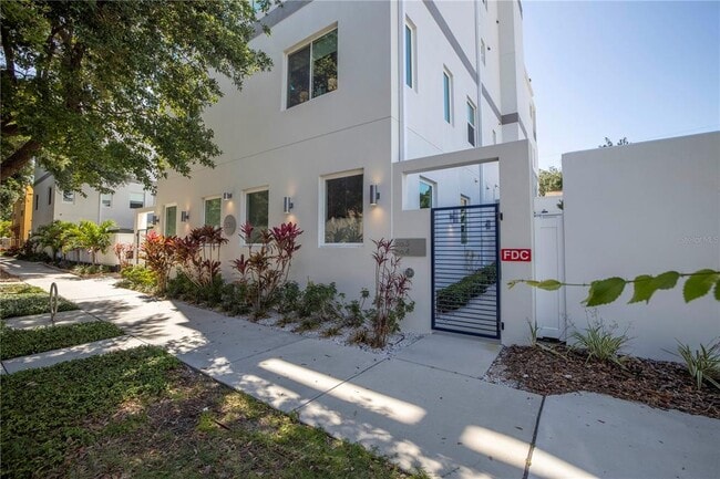 536 4th Ave S in St. Petersburg, FL - Building Photo - Building Photo