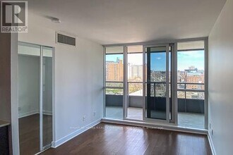 320 Richmond St E in Toronto, ON - Building Photo - Building Photo