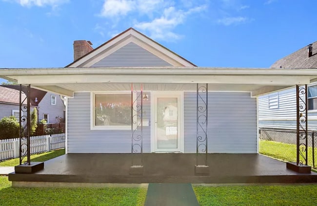 property at 834 Iroquois Ave