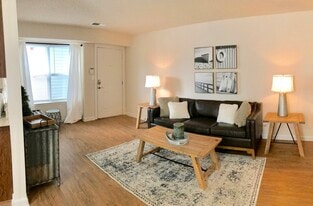 Starling Village in Chesapeake, VA - Building Photo