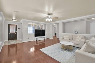 19626 Rippling Brook Ln in Tomball, TX - Foto de edificio - Building Photo