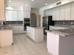 3169 E Desert Flower Ln in Phoenix, AZ - Building Photo - Building Photo