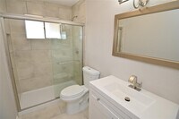 5628 Birchmont Dr photo'