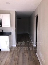 118 W 8th Ave-Unit -Apt 3A in Homestead, PA - Building Photo - Building Photo