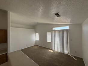 9920 Marlborough Ave SW in Albuquerque, NM - Building Photo - Building Photo