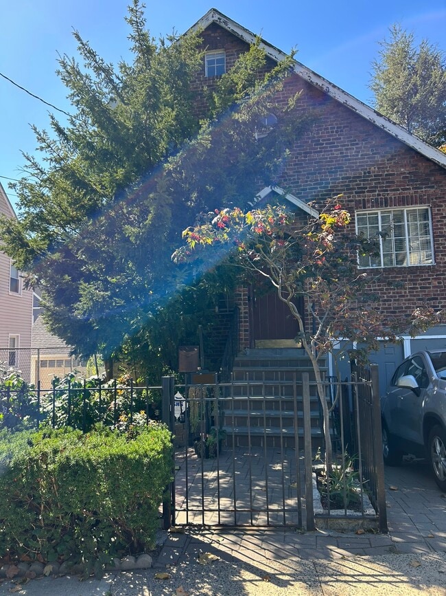 1095 Mile Square Rd, Unit #2