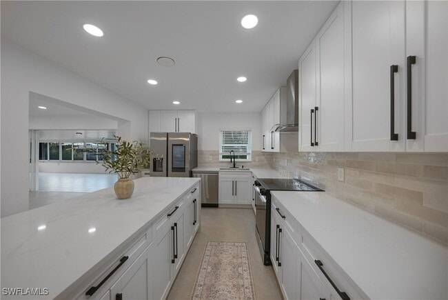 property at 27385 Voyageur Dr