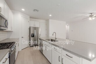 9416 E Spiral Ave in Mesa, AZ - Building Photo - Building Photo