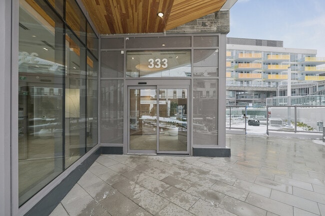 property at 333 Sunseeker Ave