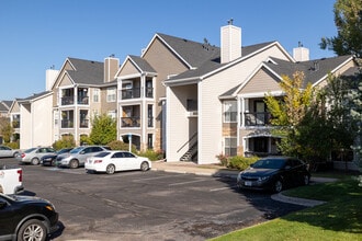 Pines at Castle Rock in Castle Rock, CO - Foto de edificio - Building Photo