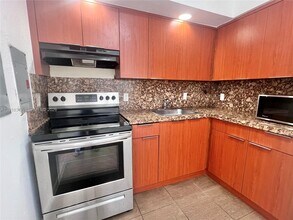 65 NE 59th St in Miami, FL - Building Photo - Building Photo