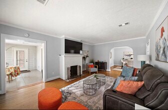 1635 Castle Ct in Houston, TX - Building Photo - Building Photo