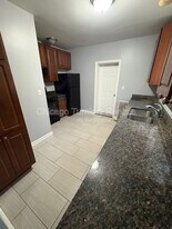 8305 S May St in Chicago, IL - Building Photo