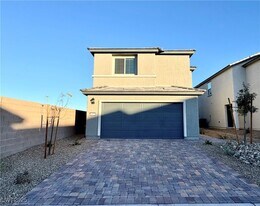 6002 Swift Lariat St in Las Vegas, NV - Building Photo