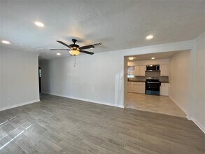 7337 Orville St in Houston, TX - Building Photo - Building Photo