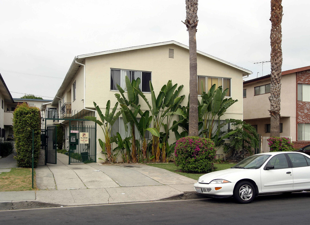 1947 S Sherbourne Dr in Los Angeles, CA - Foto de edificio