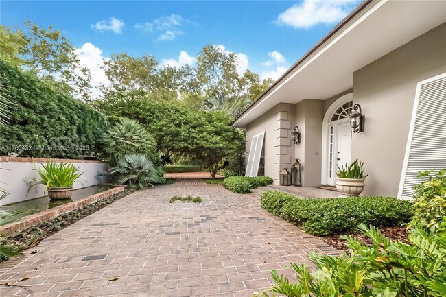 721 San Bruno Ave in Coral Gables, FL - Building Photo - Building Photo