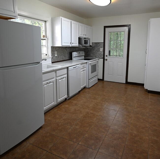 664 Church St NW in Atlanta, GA - Building Photo - Building Photo