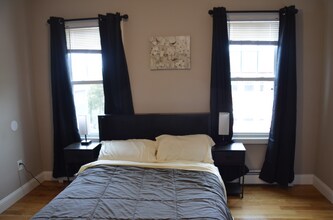 51 Windsor St in Worcester, MA - Foto de edificio - Building Photo