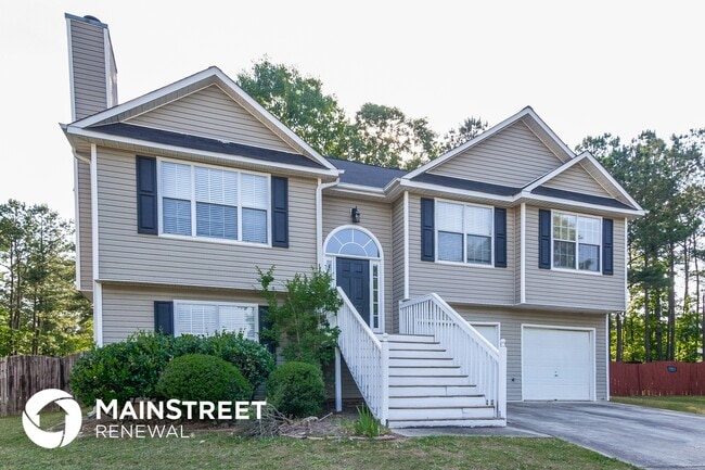 property at 720 White Oak Ct