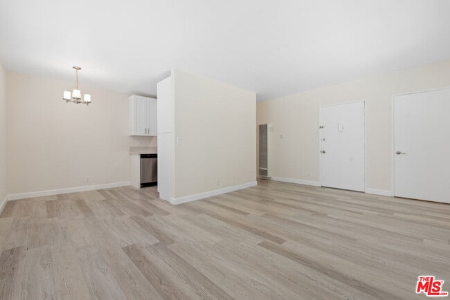property at 1433 Brockton Ave