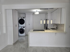 841 S 24th Ave in Hollywood, FL - Building Photo - Building Photo
