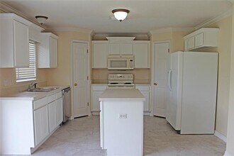 8067 Settlers Creek Cir in Lakeland, FL - Building Photo - Building Photo