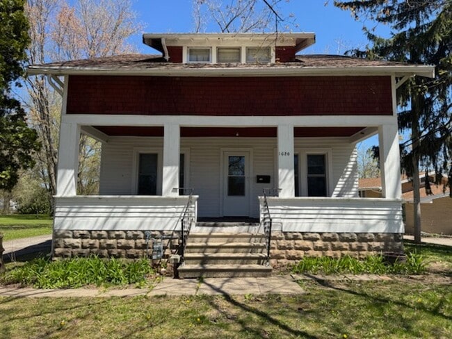 1620 N Charlotte St in Appleton, WI - Building Photo - Building Photo