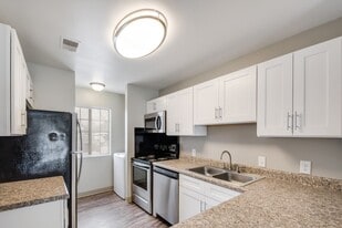 Stone Crest Apartments in Mt. Pleasant, MI - Building Photo