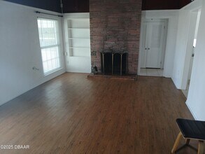 125 Milton Rd in Daytona Beach, FL - Building Photo - Building Photo