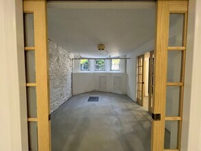 6134 Linden St, Unit 1B in Ridgewood, NY - Foto de edificio - Building Photo