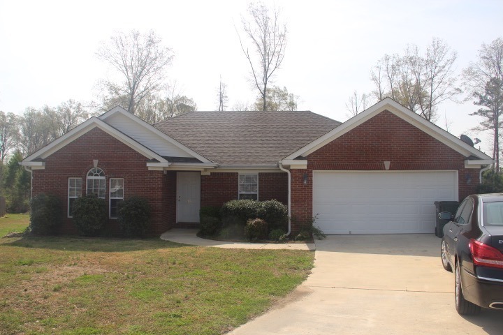 195 Chestnut Oak Cir in Owens Cross Roads, AL - Building Photo