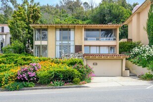 552 Vía Del Monte in Palos Verdes Estates, CA - Building Photo