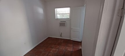 510 Evergreen Dr in West Palm Beach, FL - Building Photo - Building Photo