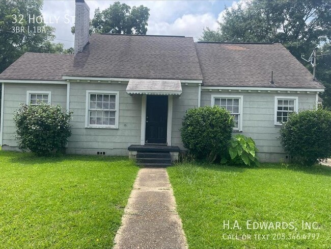 32 Holly St in Tuscaloosa, AL - Building Photo - Building Photo