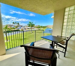 901 Seafarer Cir in Jupiter, FL - Building Photo - Building Photo