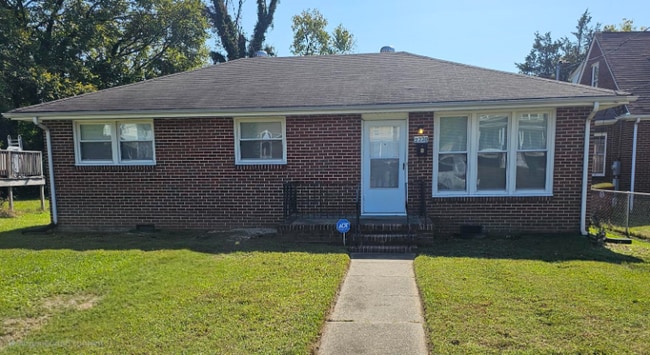 property at 2220 Ferndale Ave