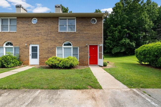 property at 4071 Hidden Hollow Dr