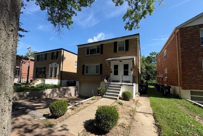 7055 Amherst Ave, Unit 7055 B Amherst