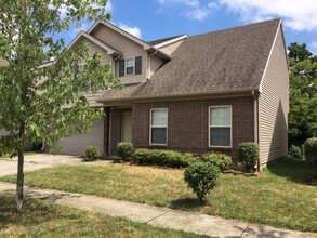 720 Statesman Way in Lexington, KY - Foto de edificio - Building Photo