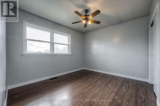 7 Balmoral Dr in Kitchener, ON - Building Photo - Building Photo