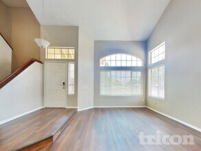 44238 Gillan Ave in Lancaster, CA - Building Photo - Building Photo